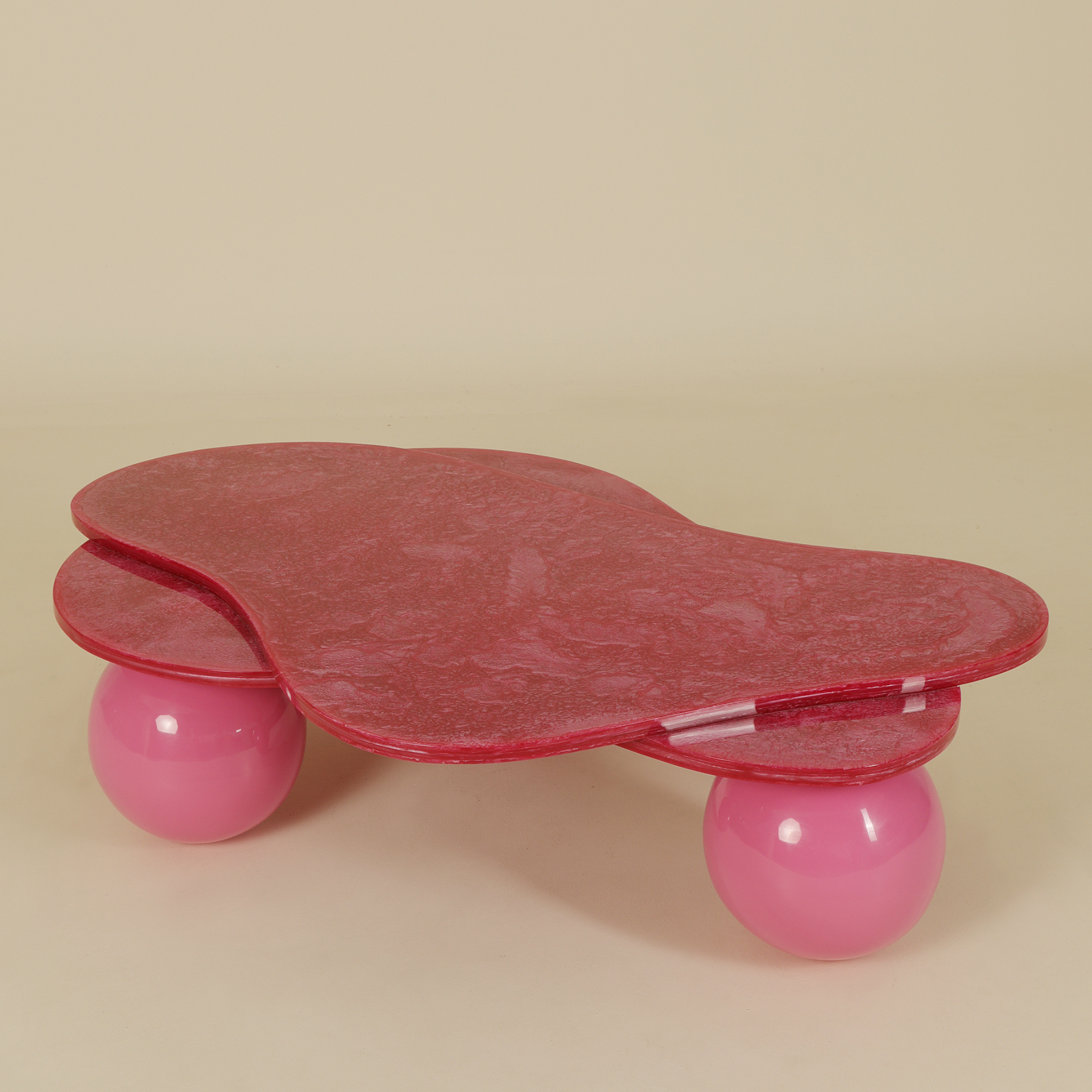 MESA DE CENTRO DE RESINA DE AMOEBA
