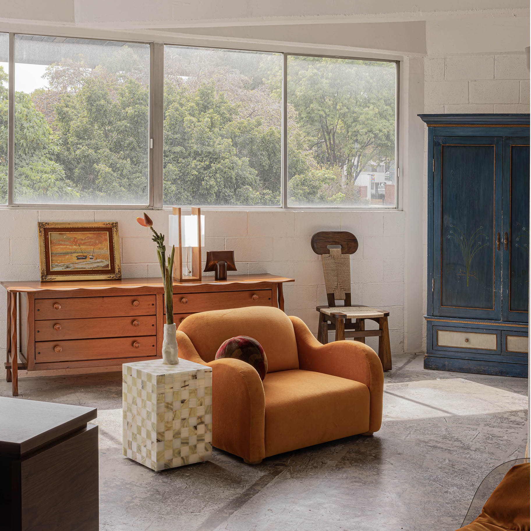 TERRA ARMCHAIR