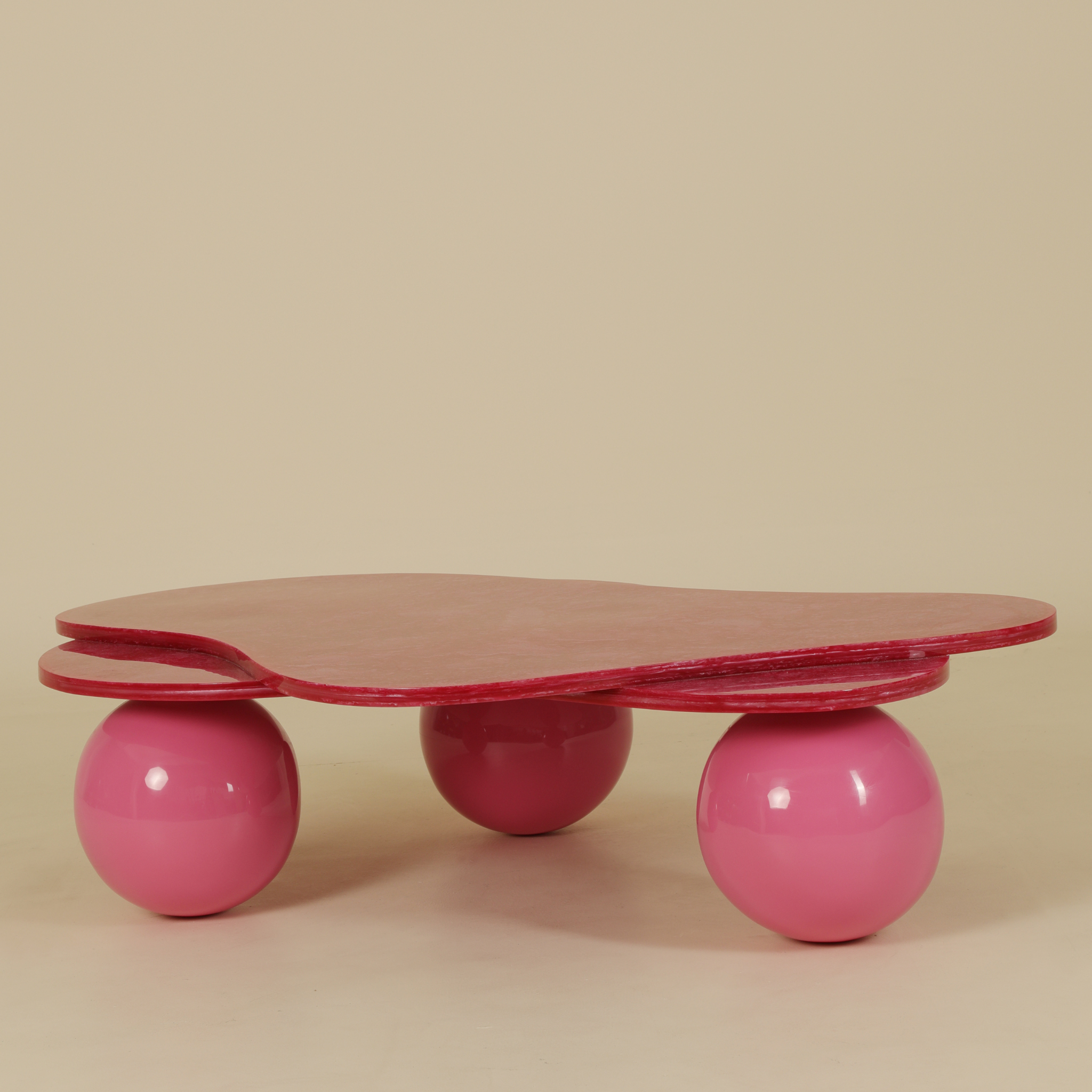 MESA DE CENTRO DE RESINA DE AMOEBA