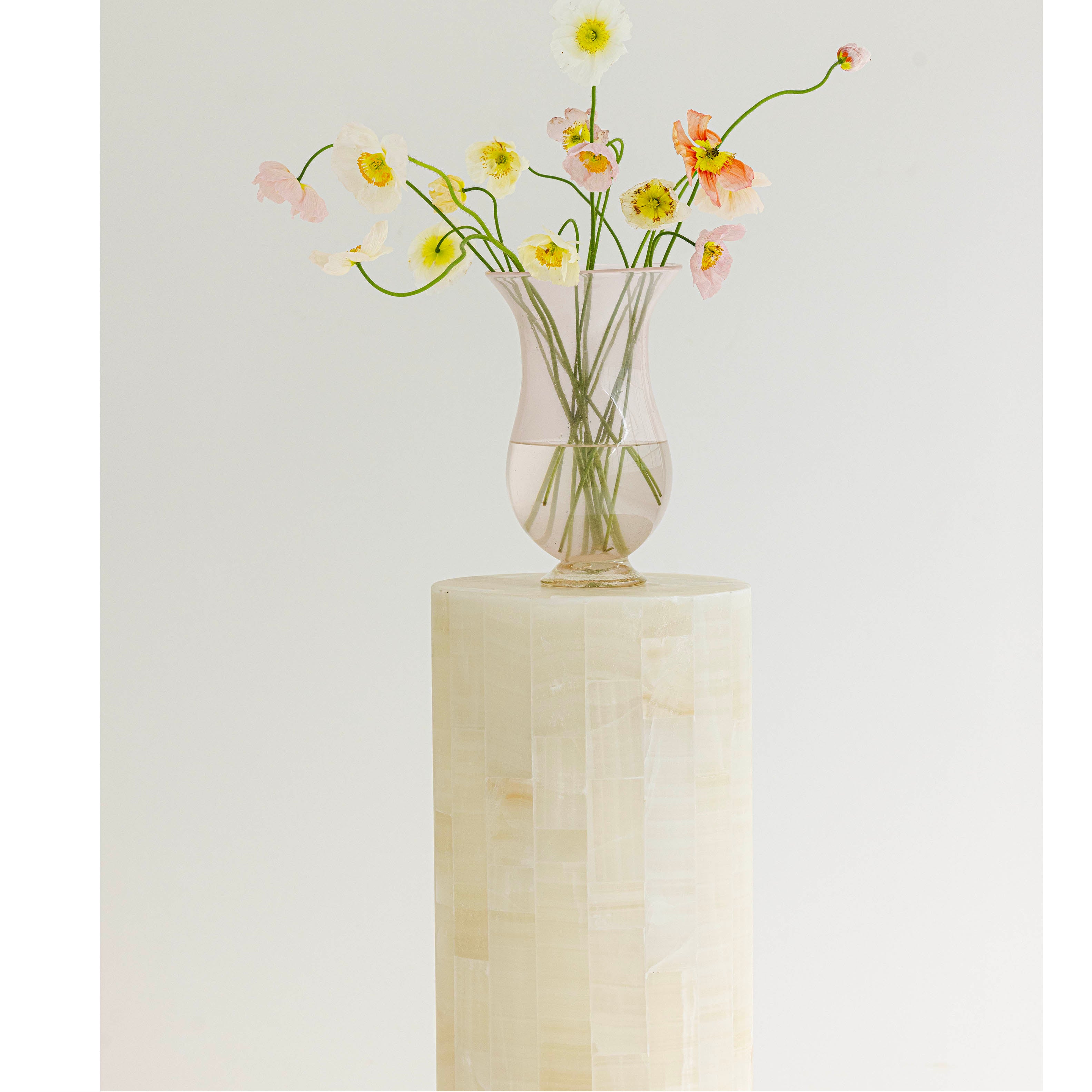 Mona Pedestal