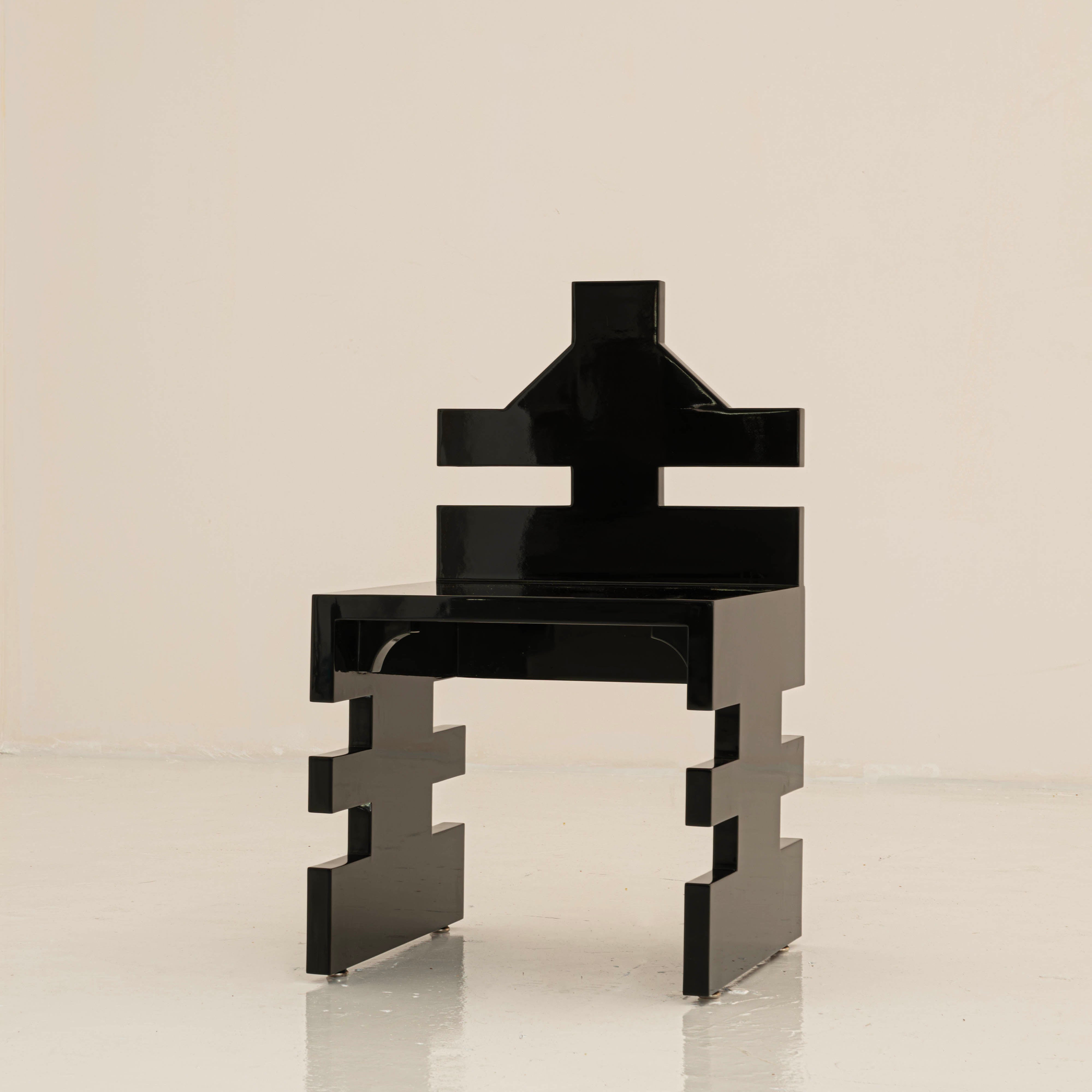 MESOK CHAIR