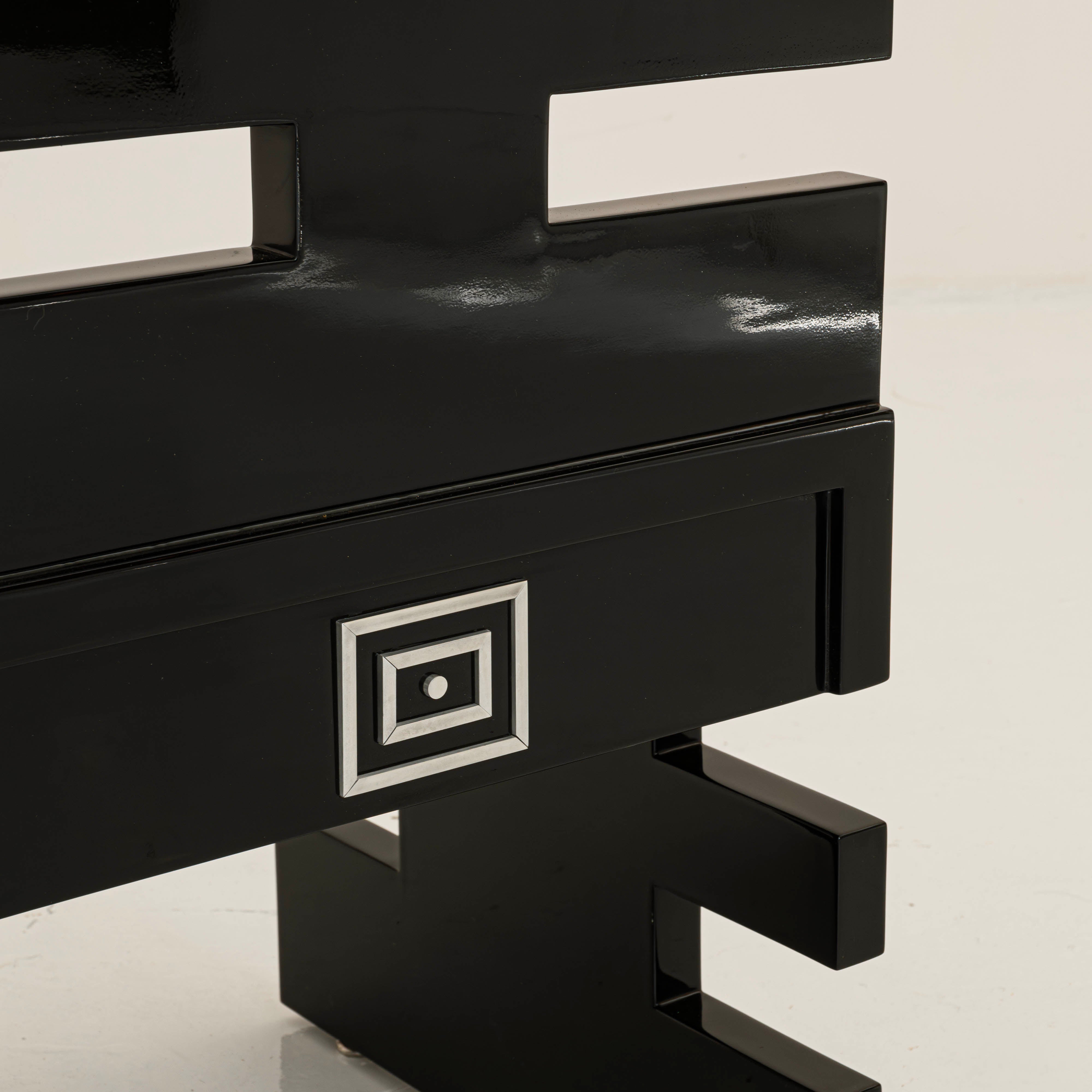 MESOK CHAIR