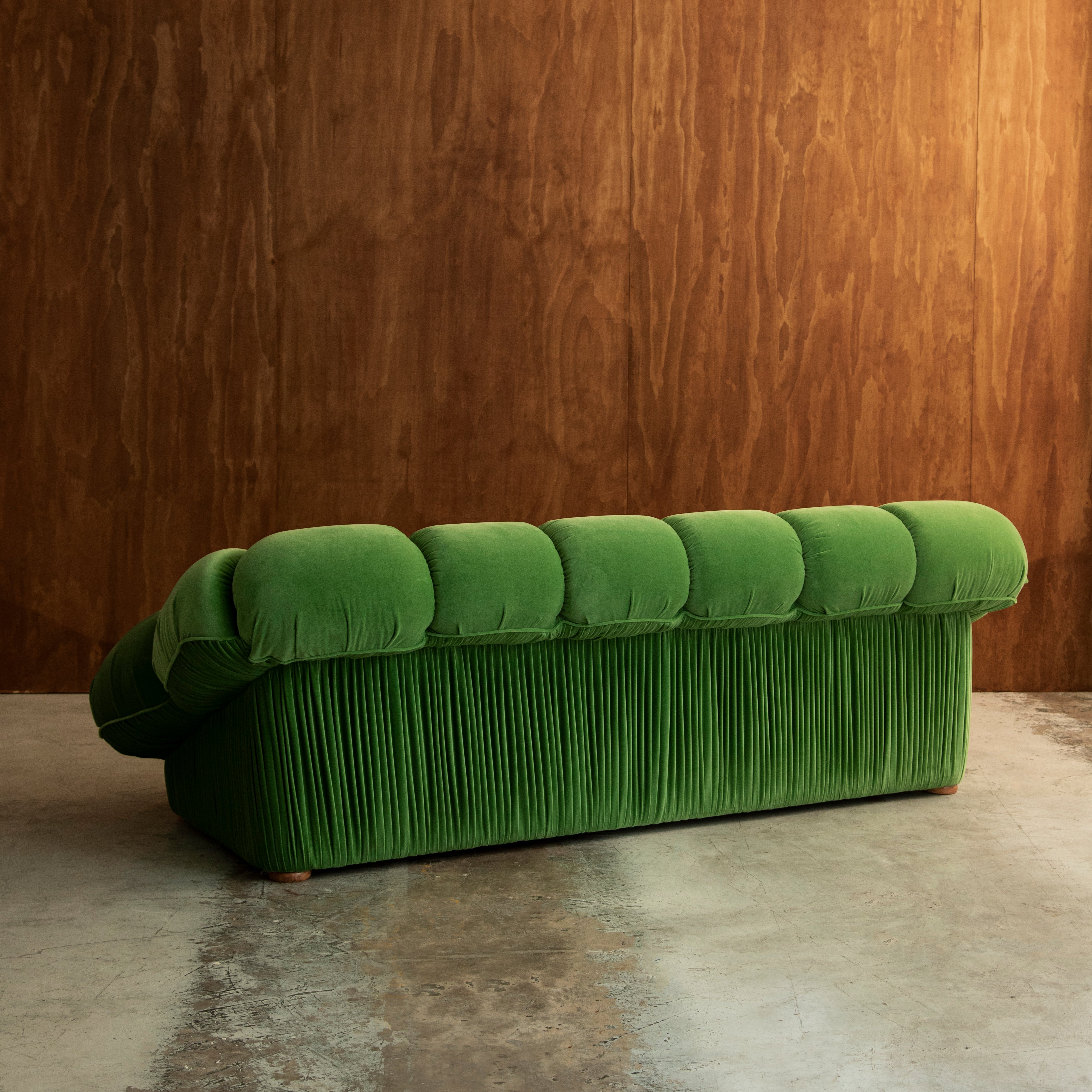 FLOR PLEATED SOFA LARGE