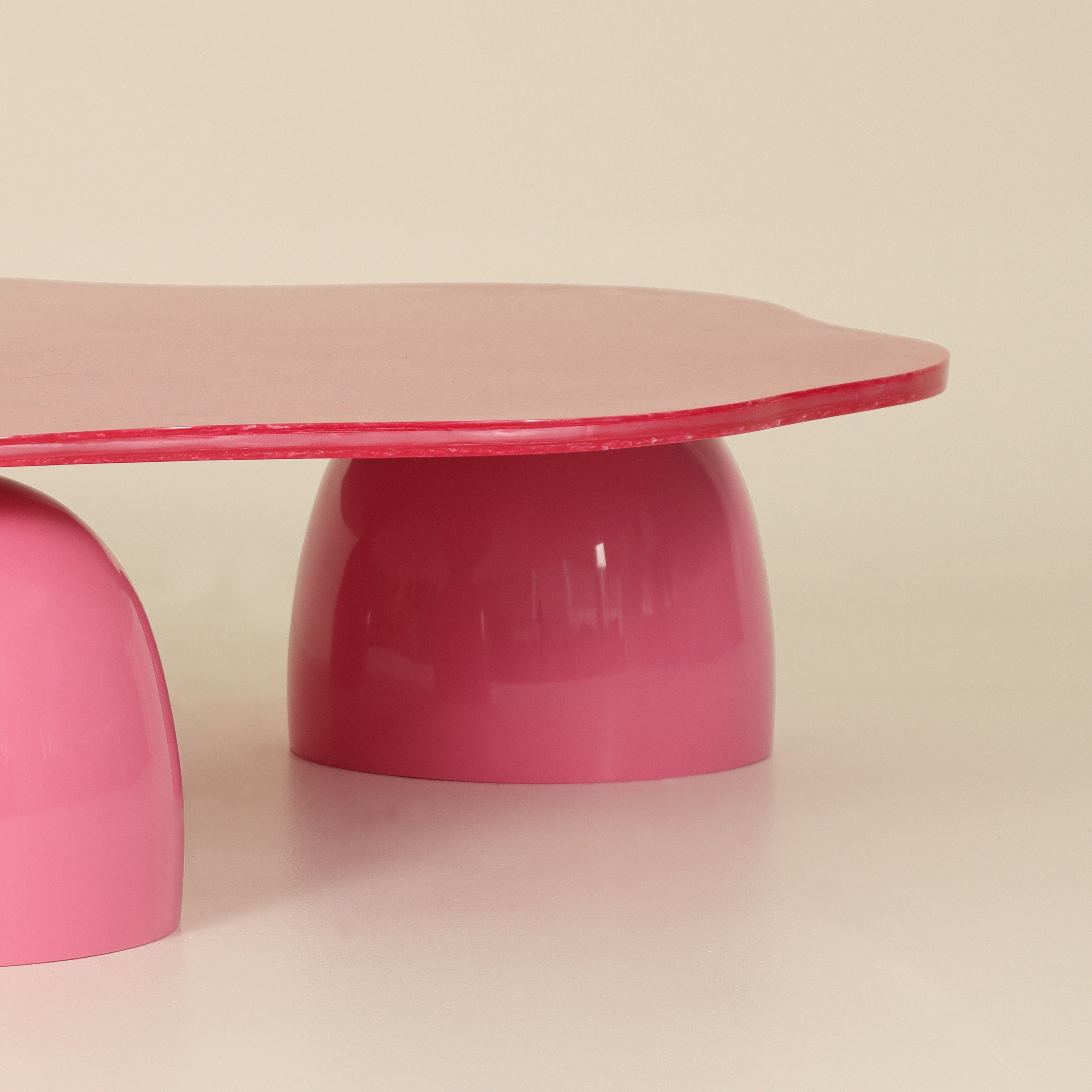MESA DE CENTRO DE RESINA BATARÁ
