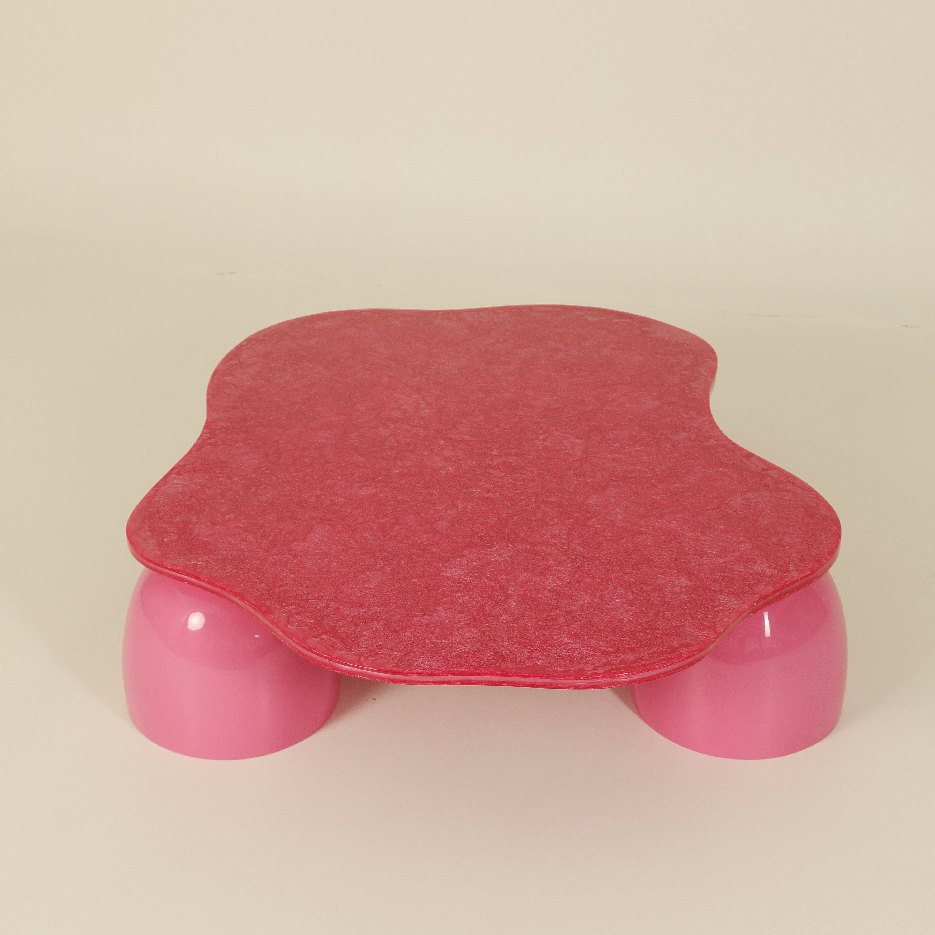 MESA DE CENTRO DE RESINA BATARÁ