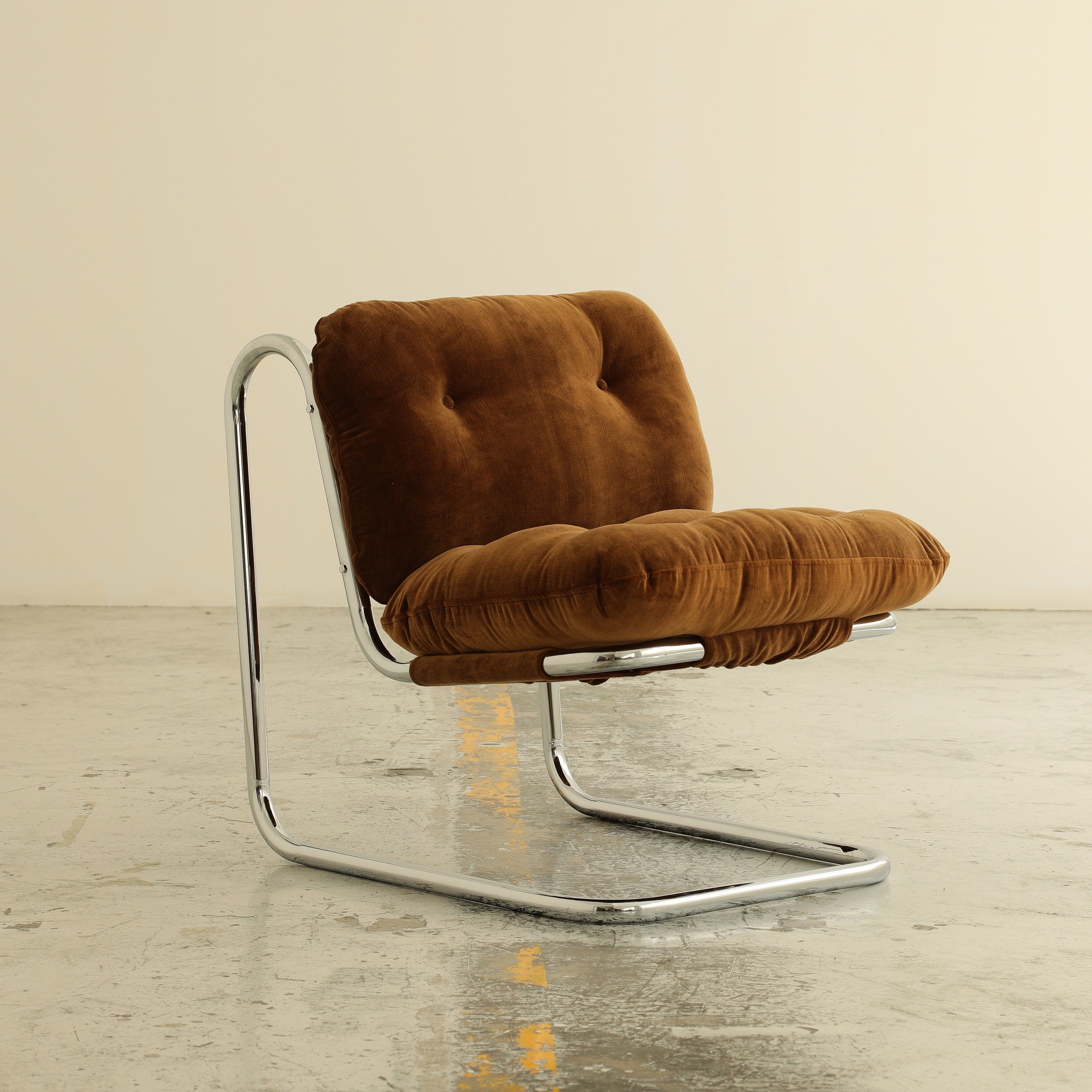 BARI CHAIR