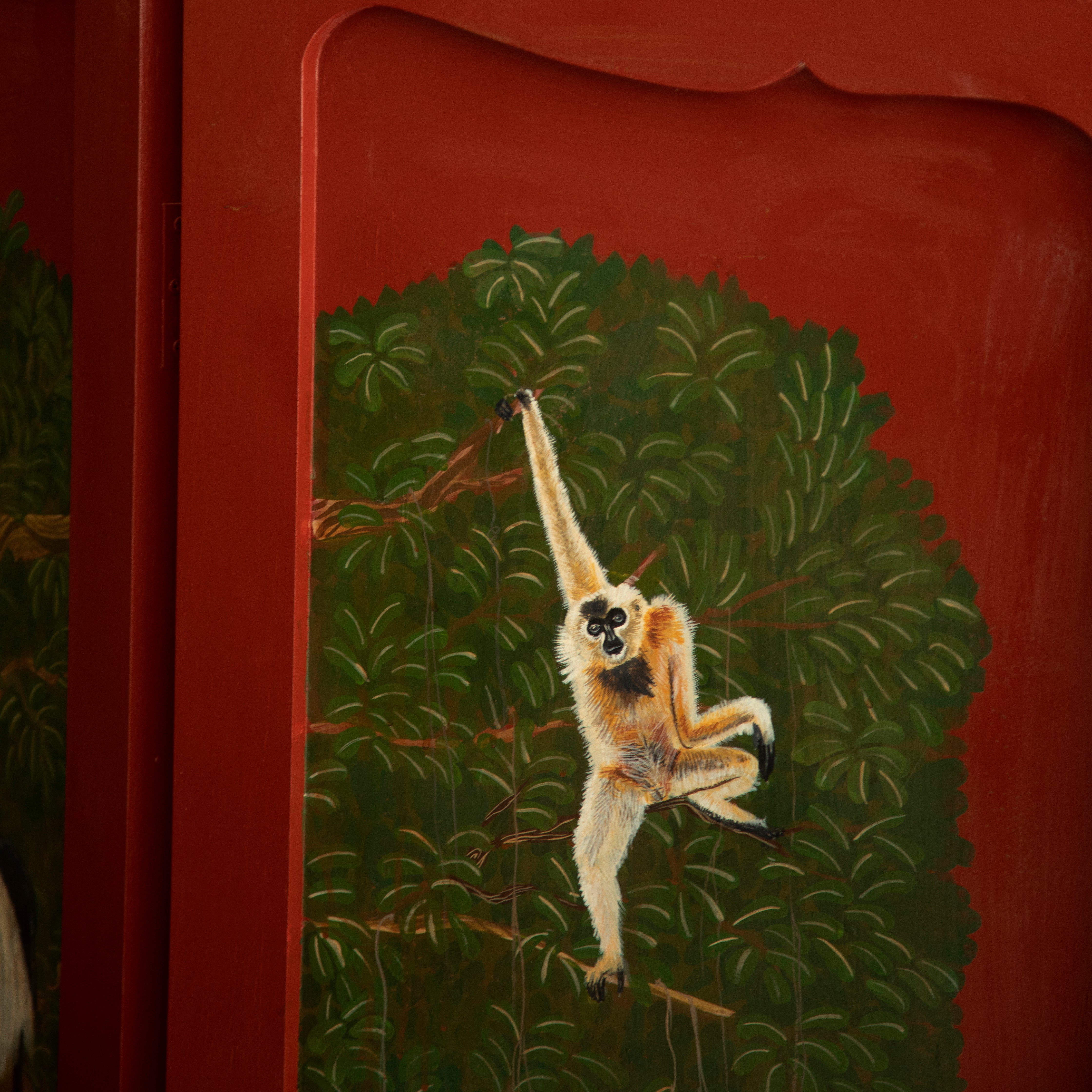 FOLDING SCREEN