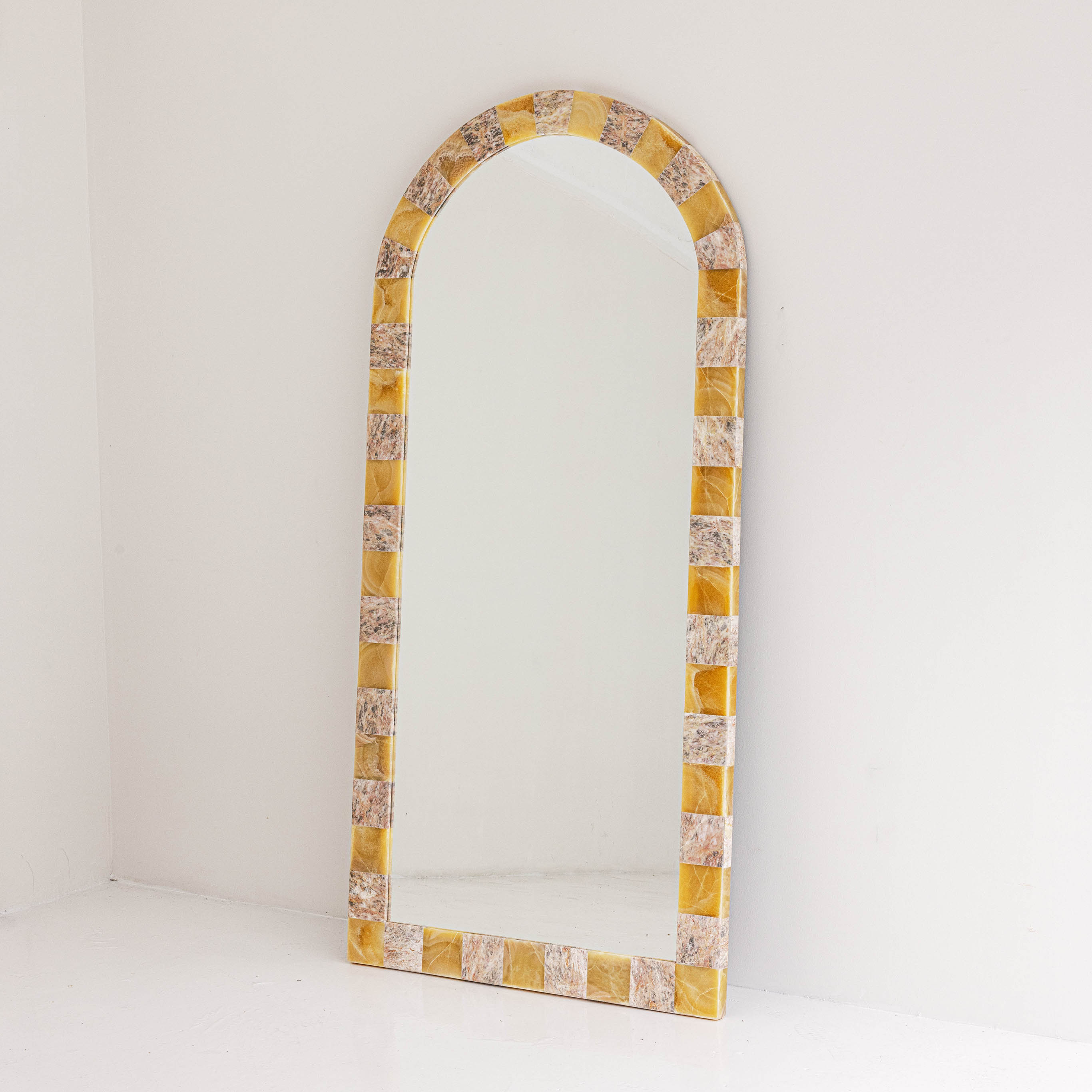 Tunkuni standing  Mirror