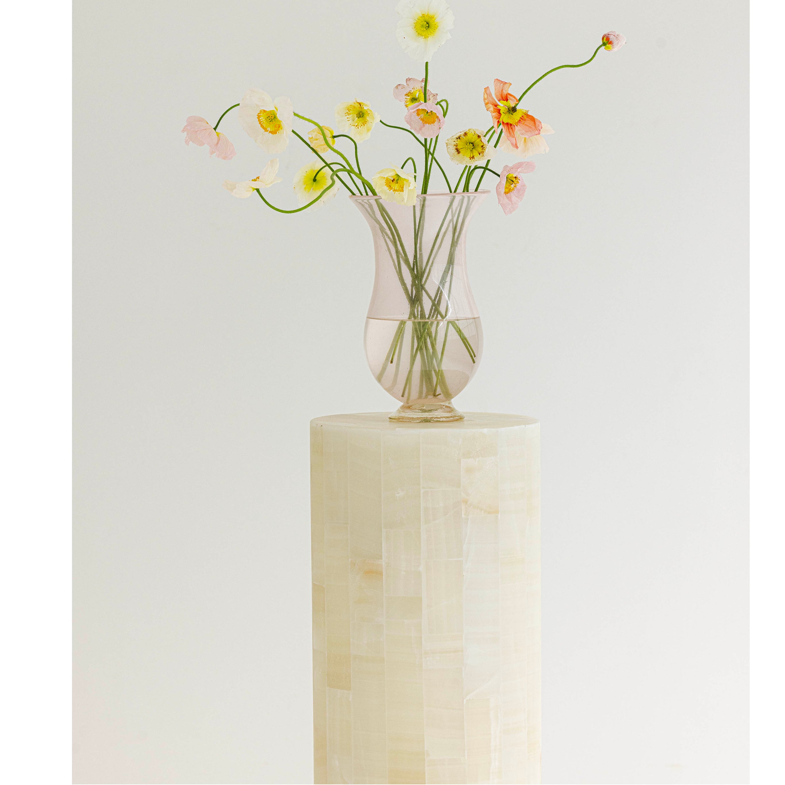 Mona Pedestal