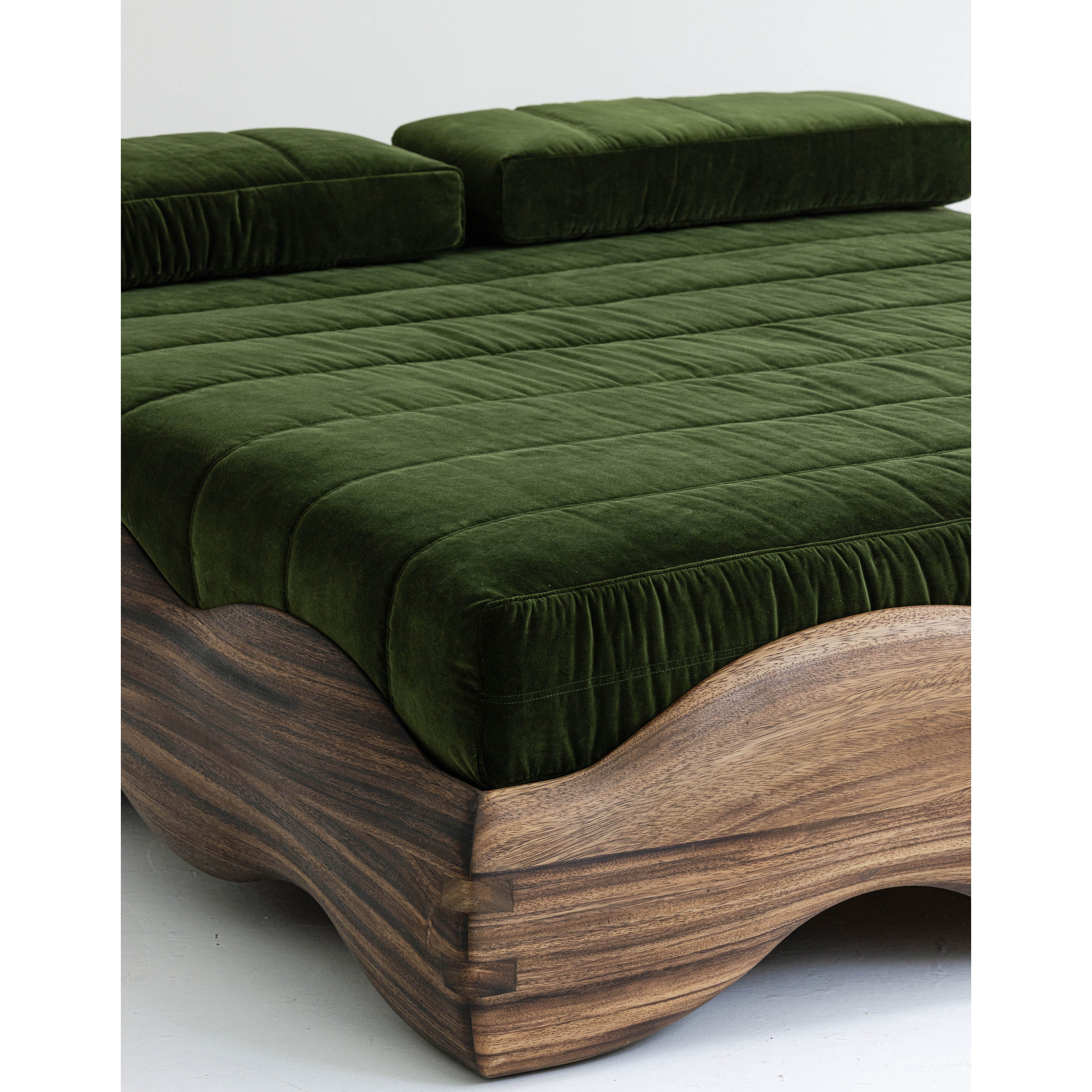 LOLA BED BY JOYFULL OBJECTS YES!