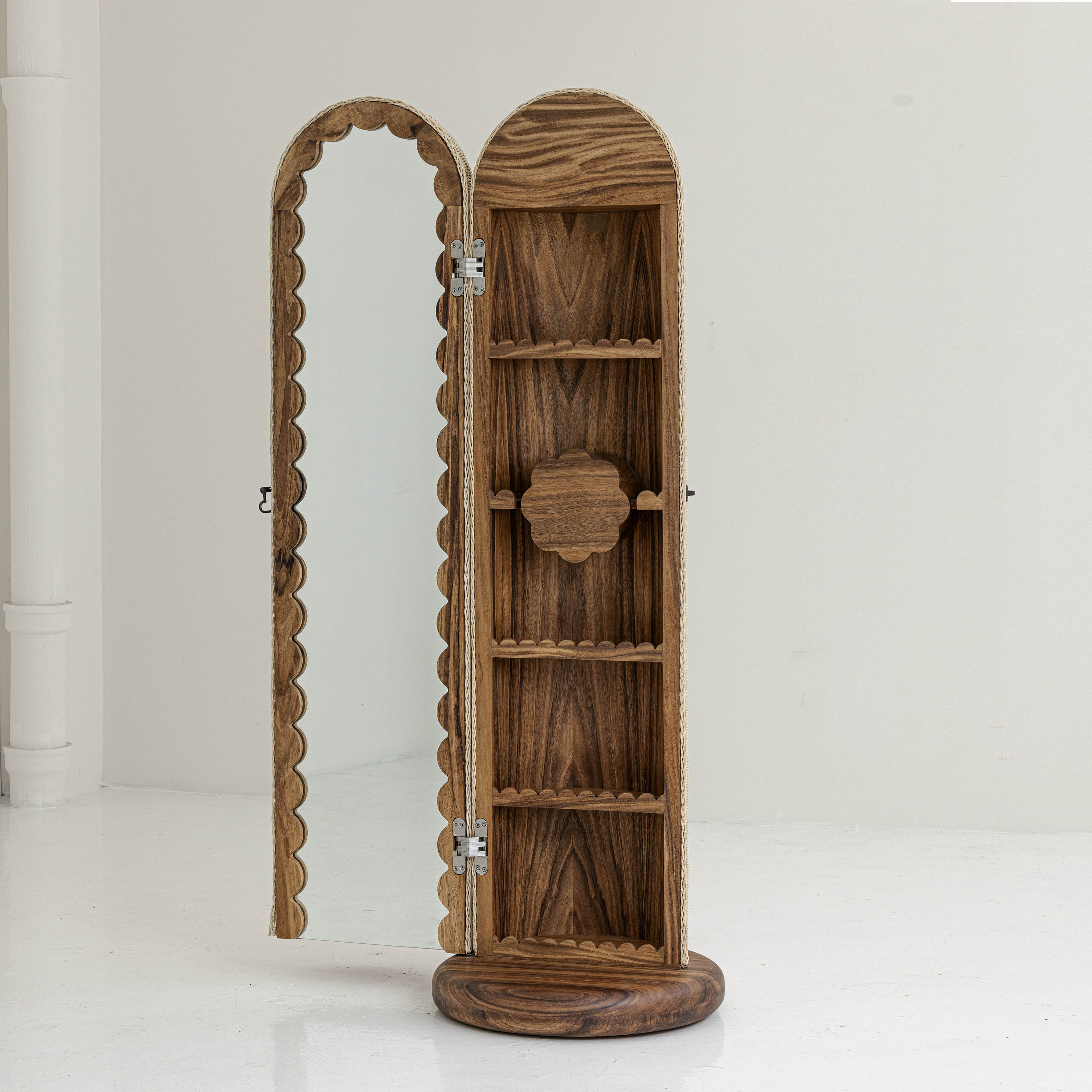 LOLA VANITY BY JOYFULL OBJECTS YES!