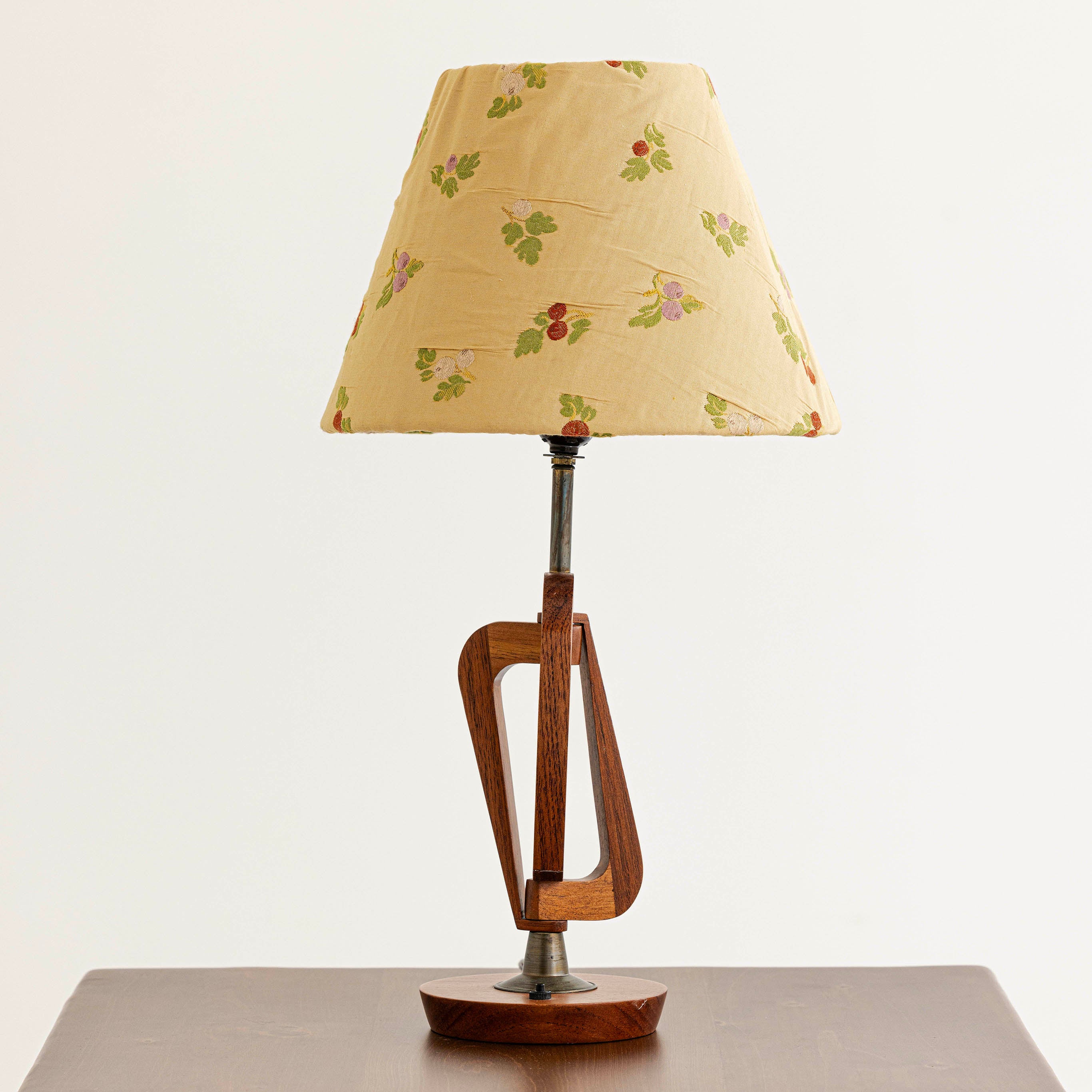 Vintage MCM lamp