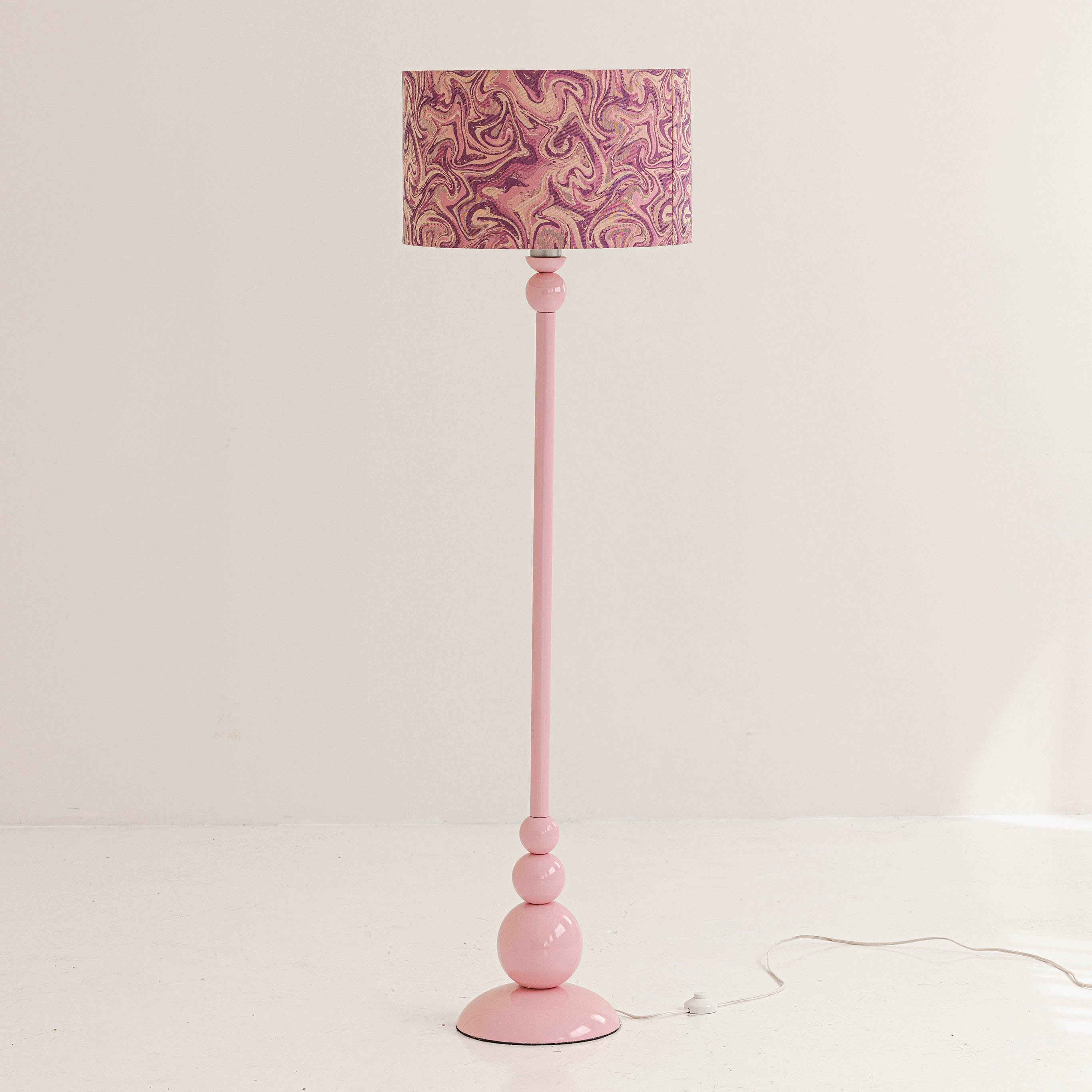 Vintage pink Lamp