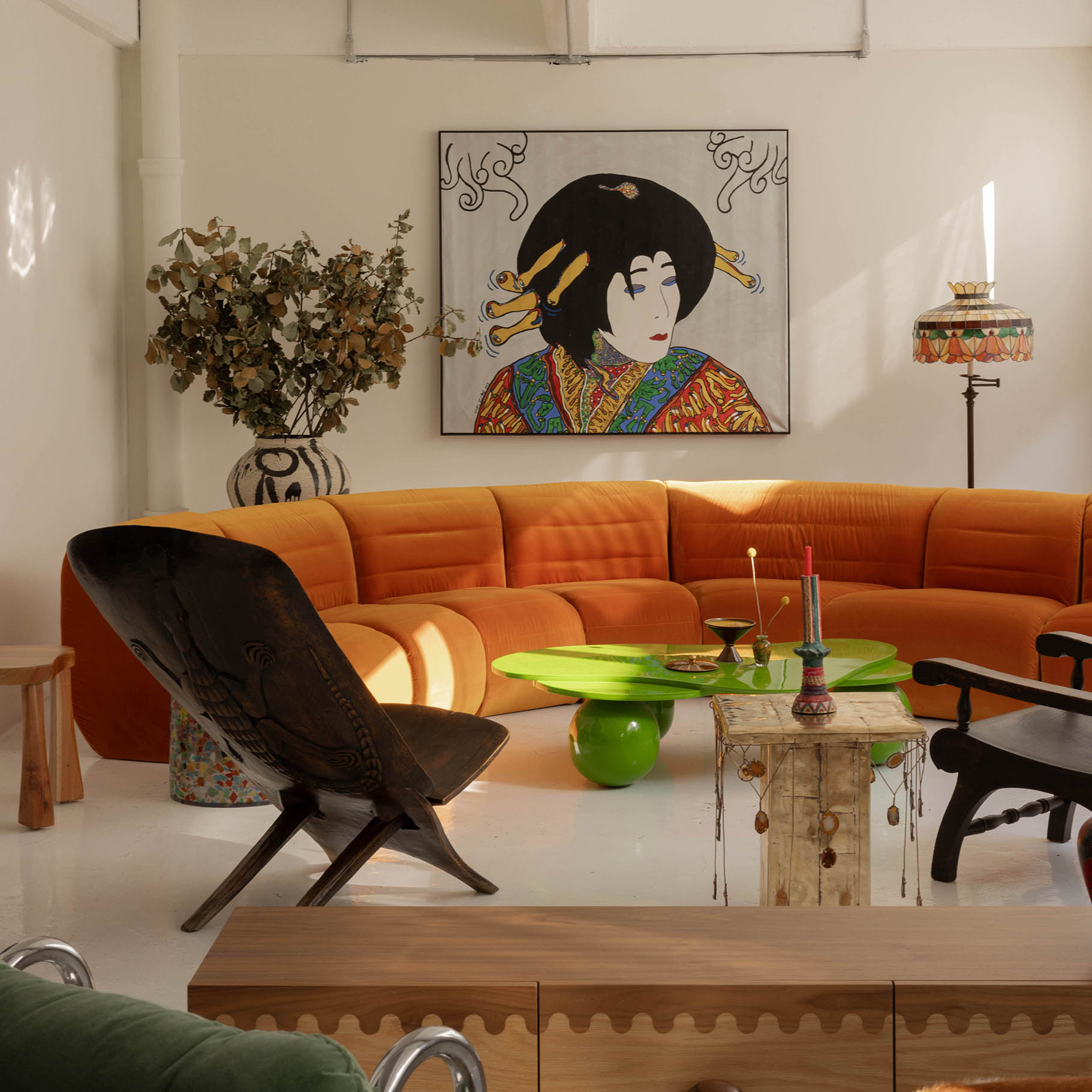 VINTAGE AFRICAN CHAIR