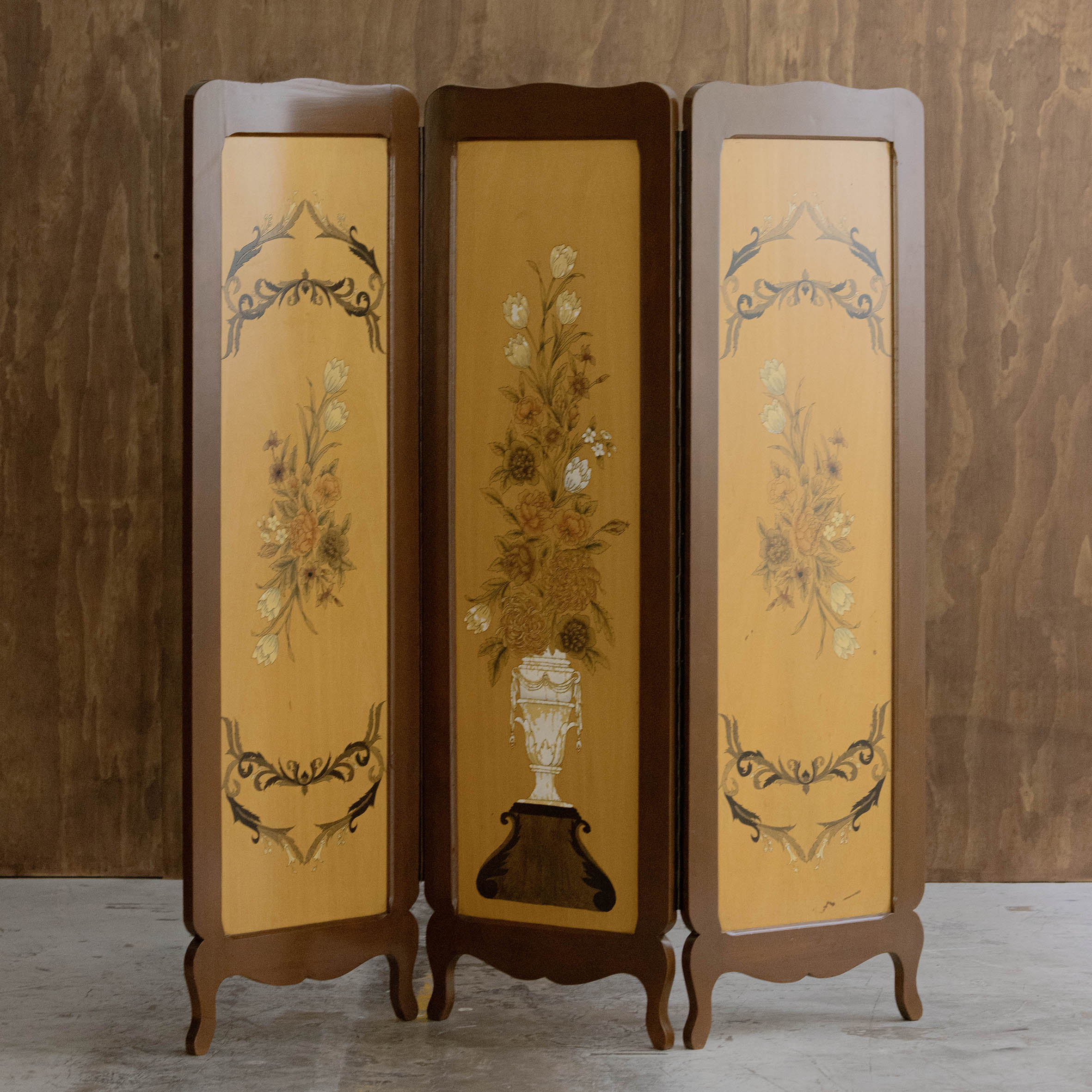 PALAIS FOLDING SCREEN