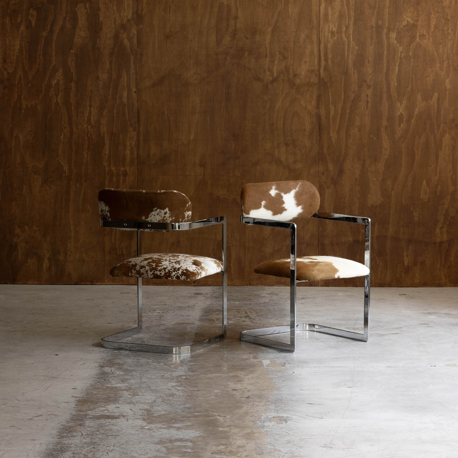 RIZZO CHROMED ARMCHAIR
