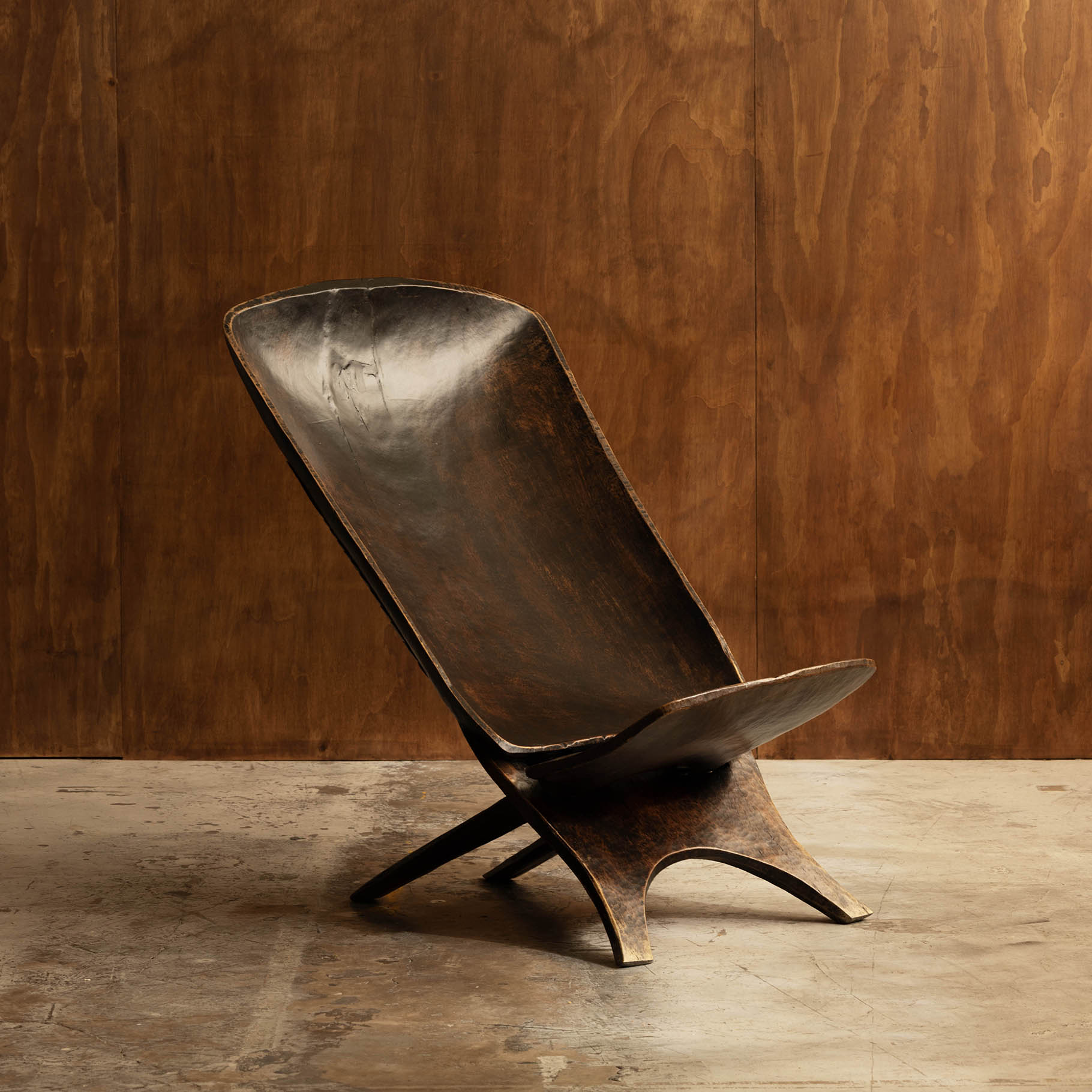 VINTAGE AFRICAN CHAIR