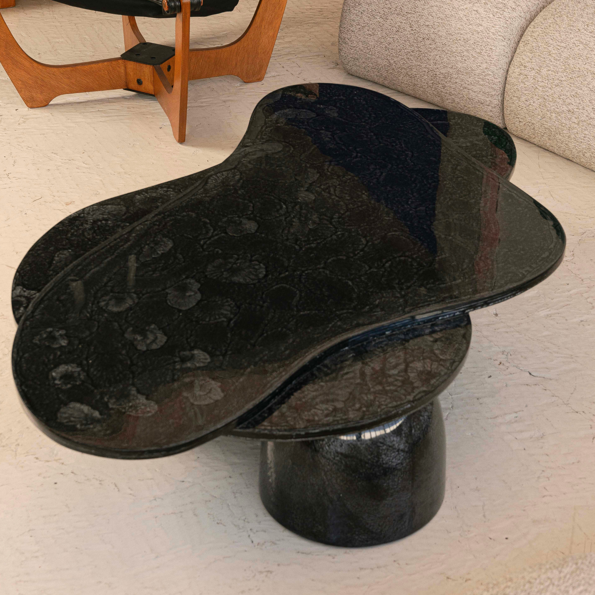 AMOEBA RESIN COFFEE TABLE