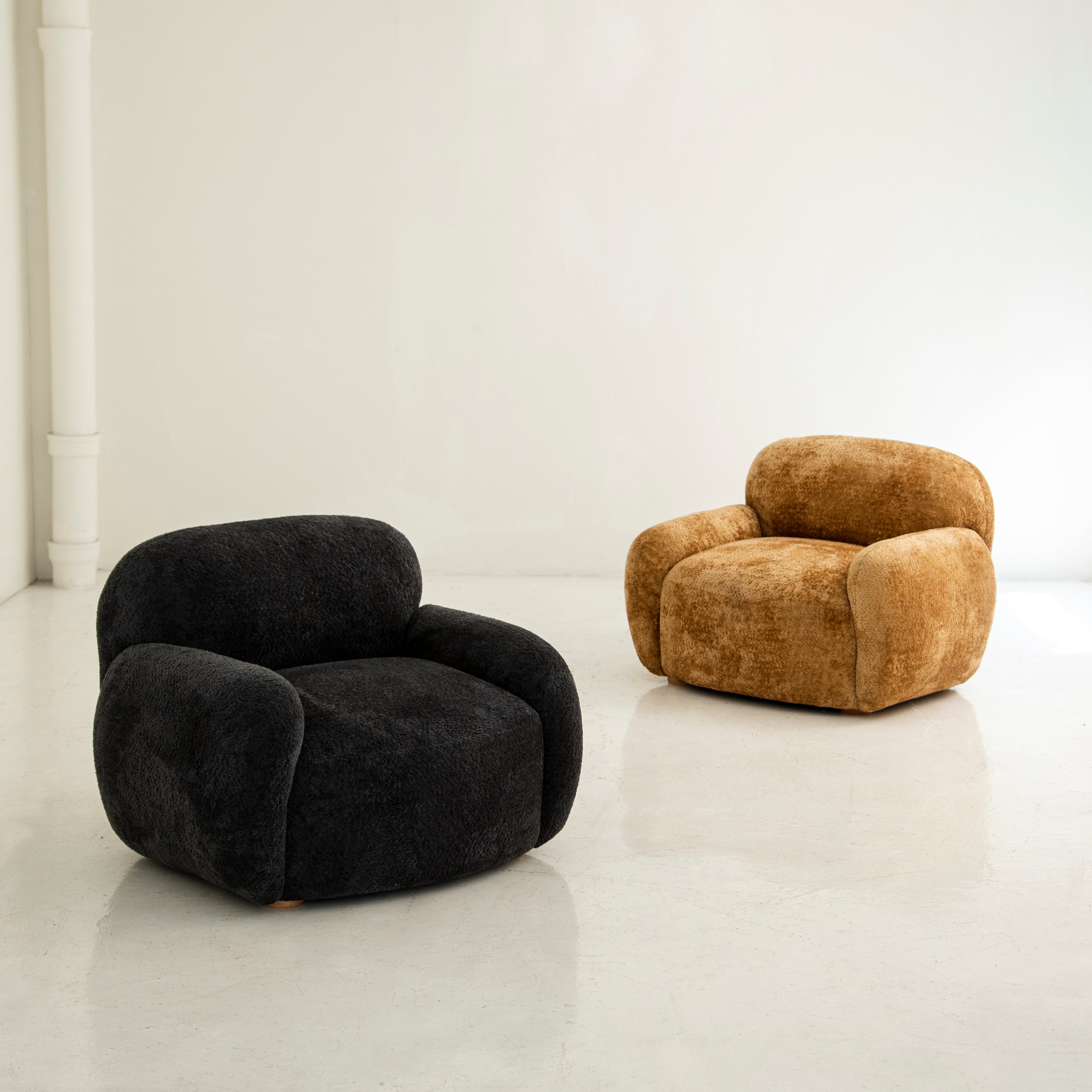 Vertiz Armchair