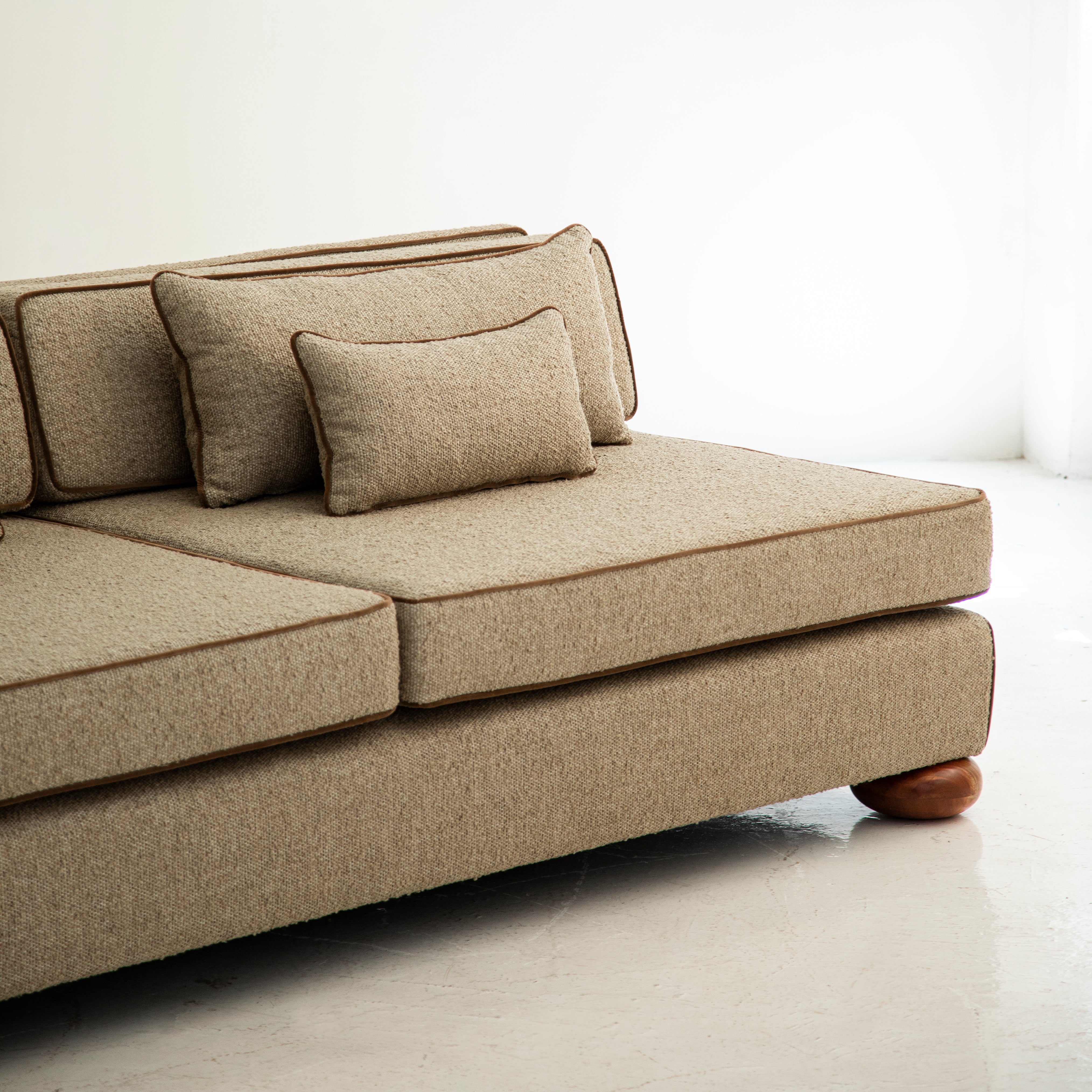 Luc Sofa