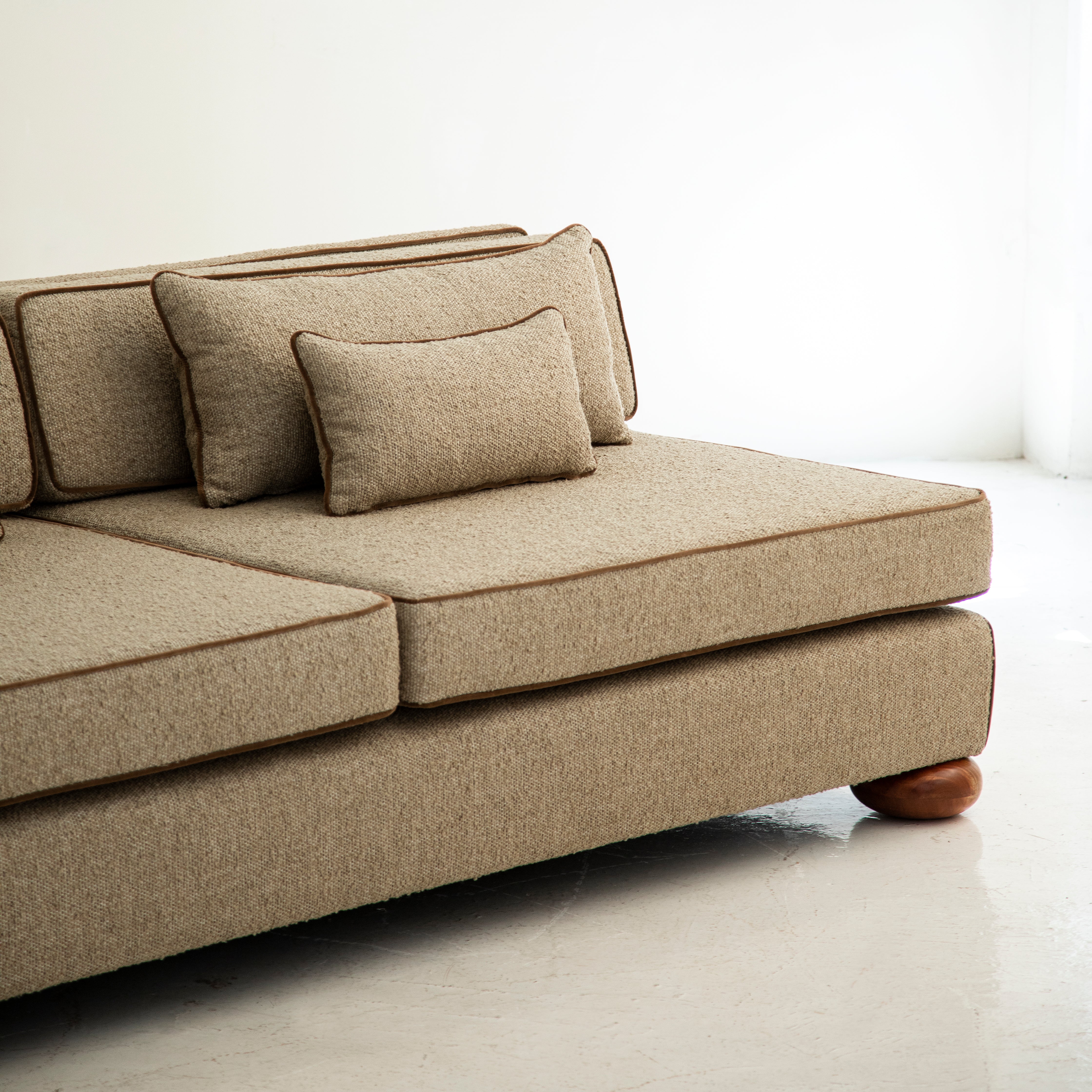Luc Sofa
