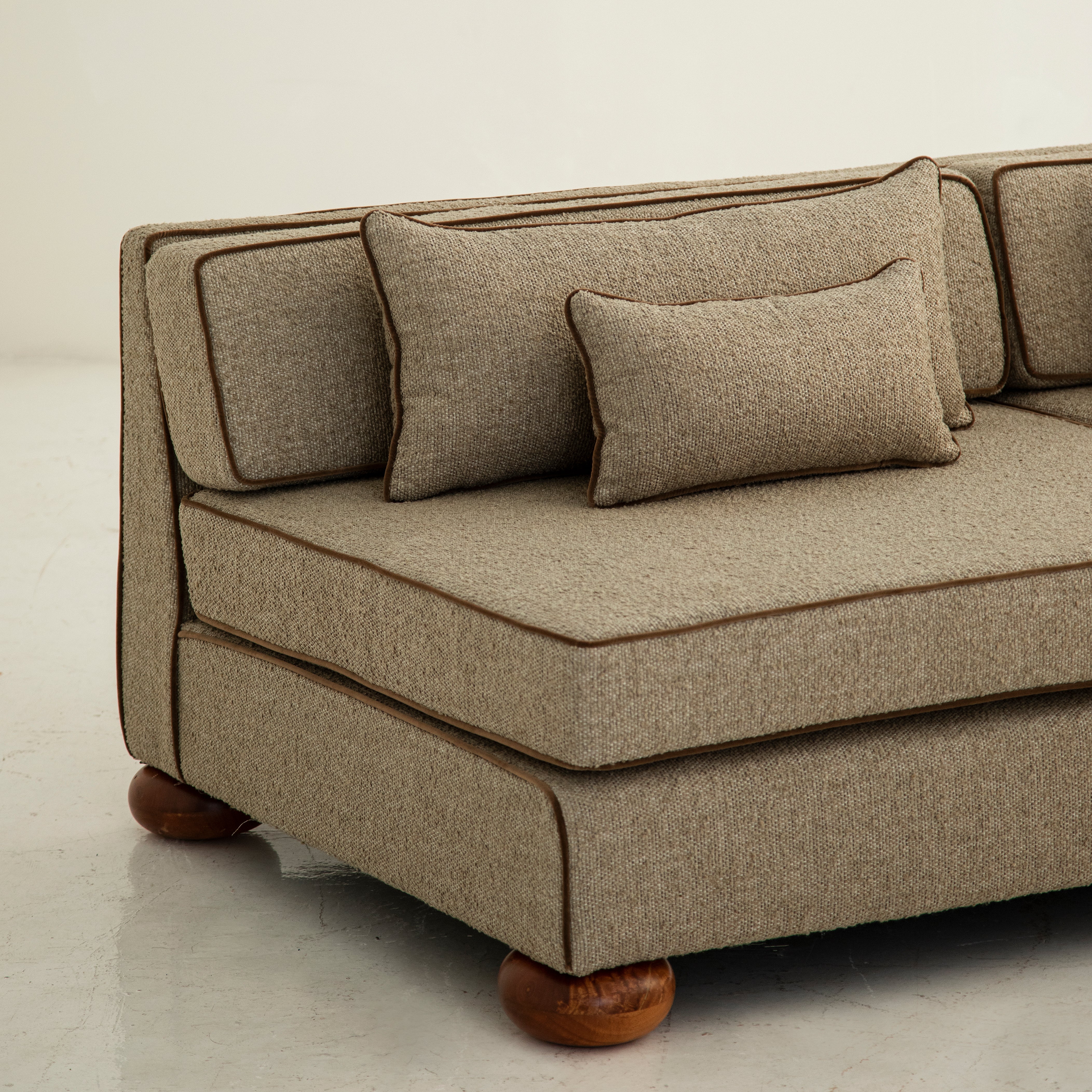 Luc Sofa