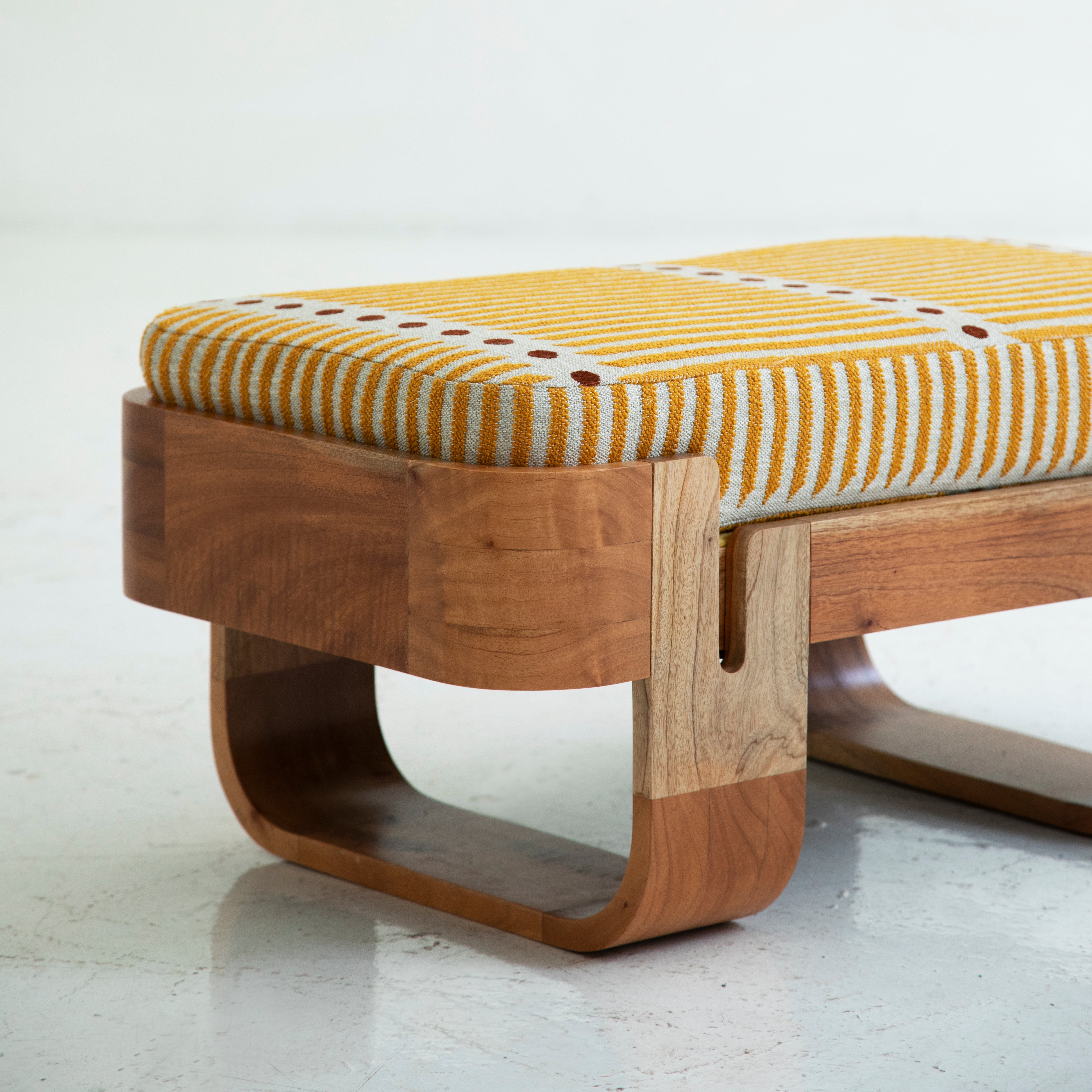 Siete Lounge Chair + Ottoman