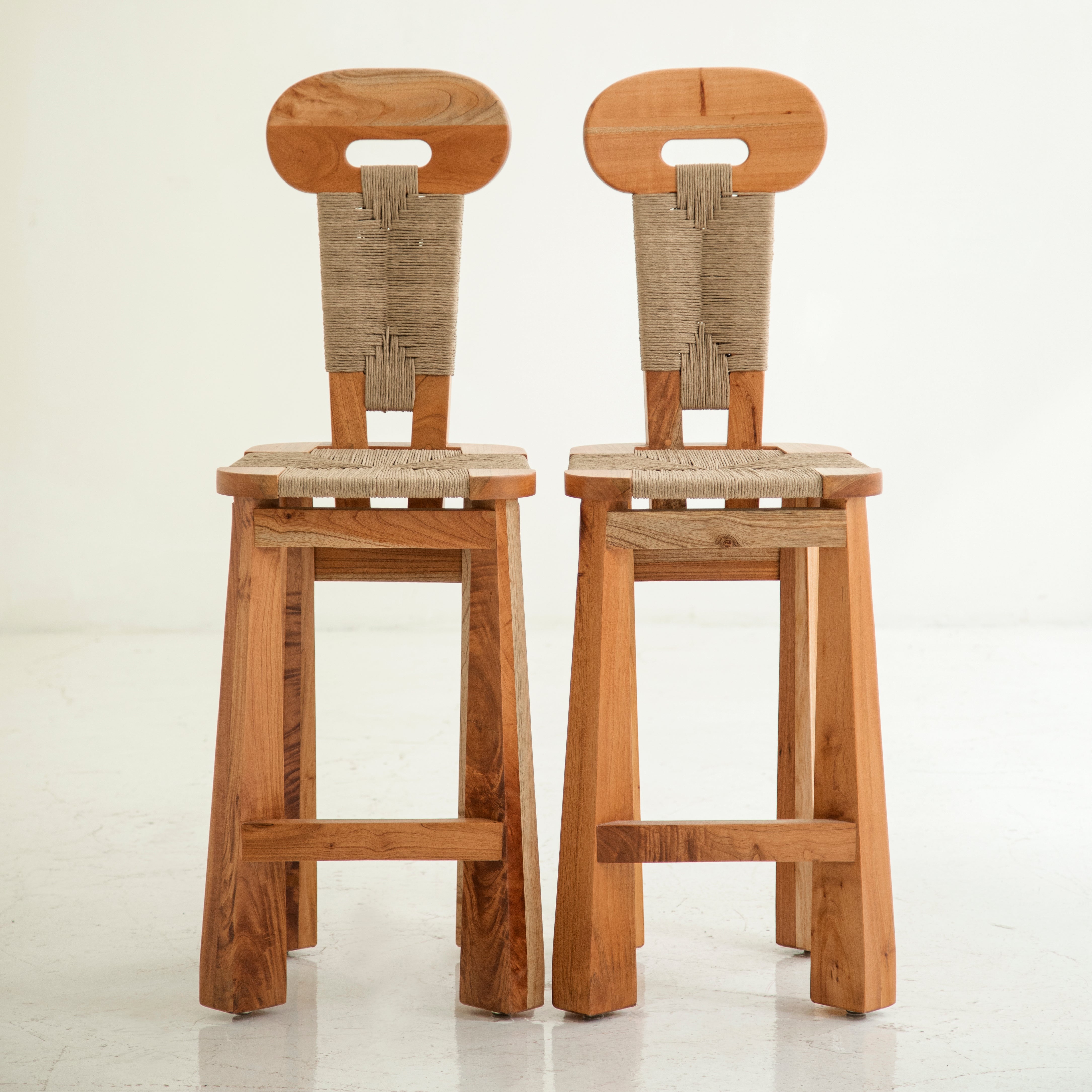 CHULA BAR STOOL