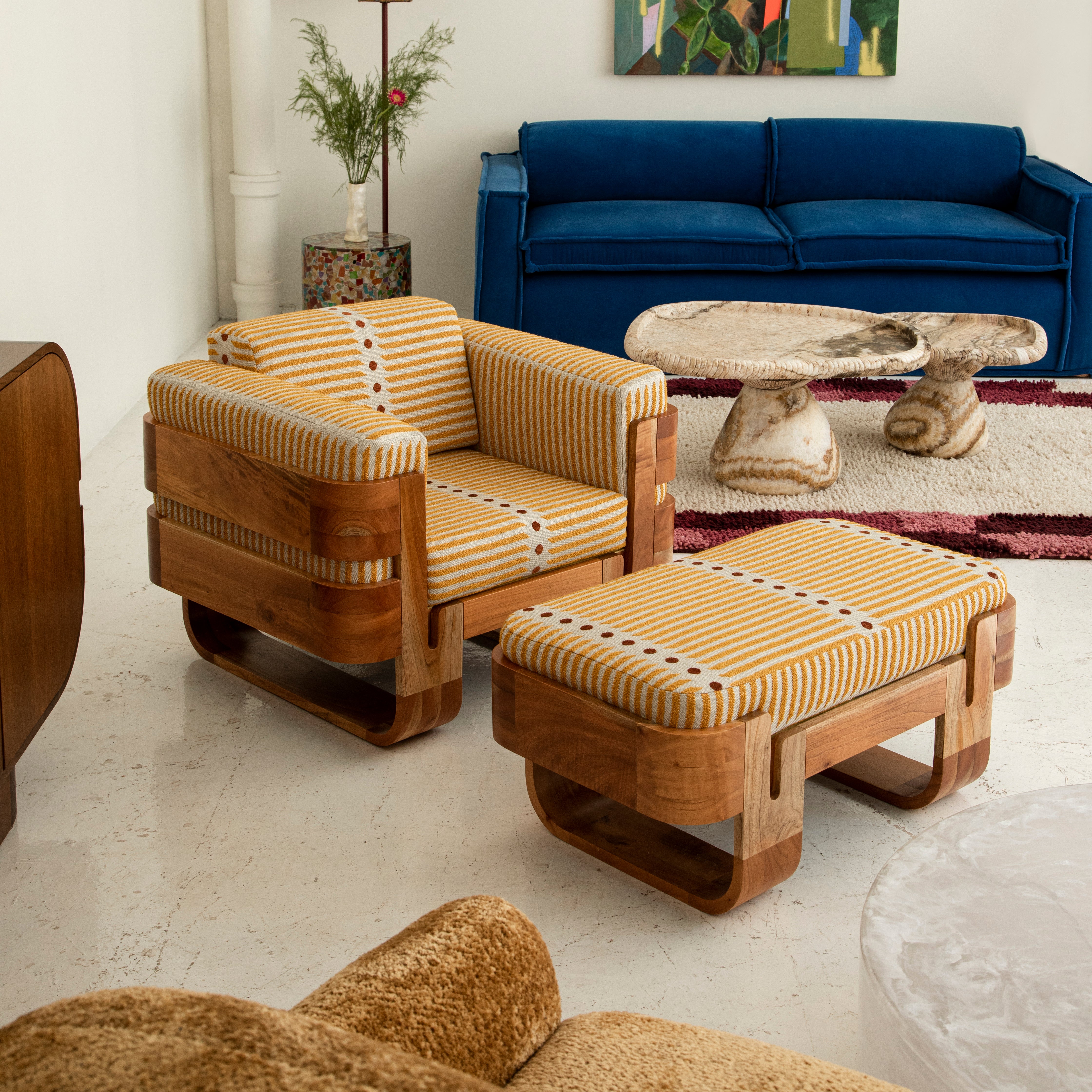 Siete Lounge Chair + Ottoman