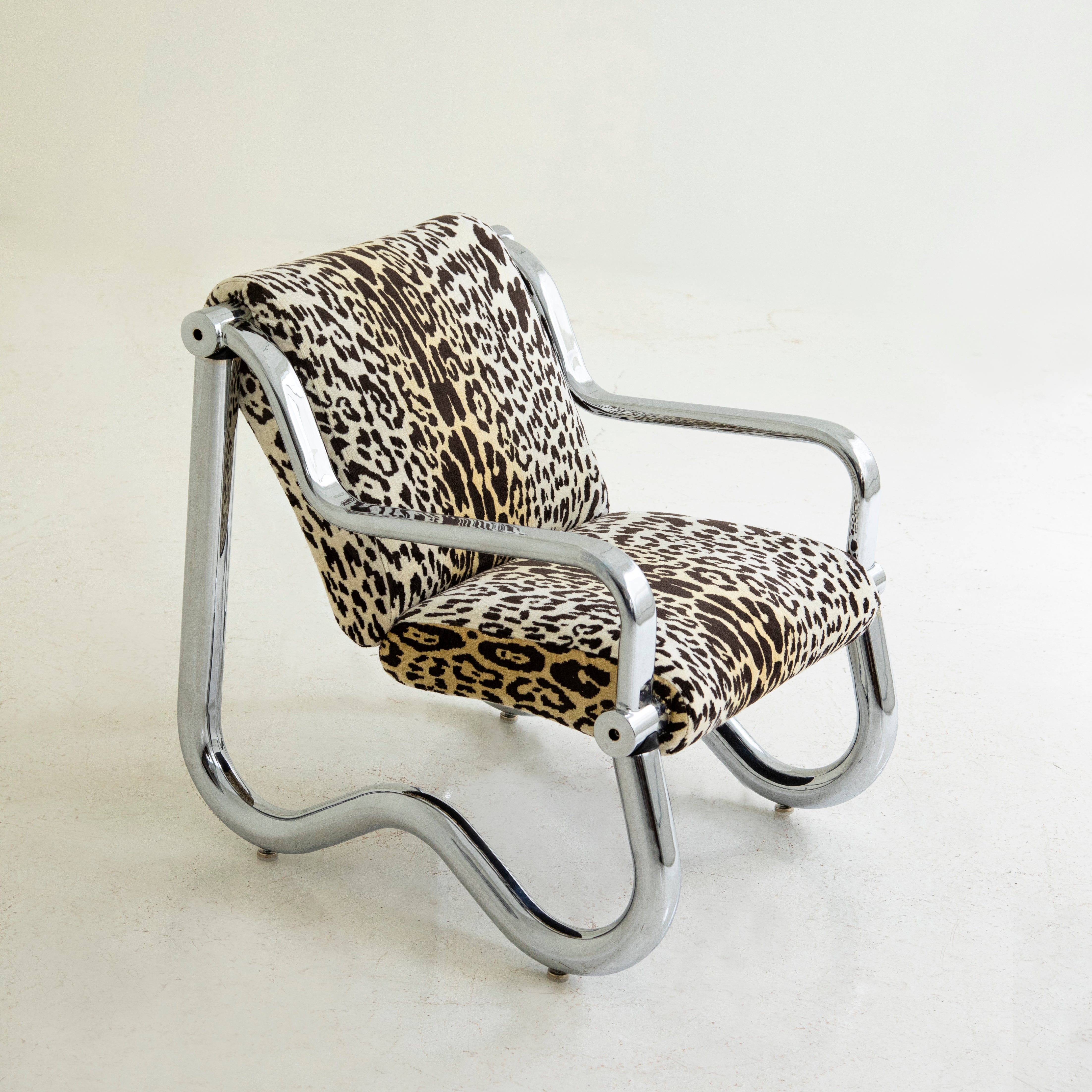 Onda Armchair