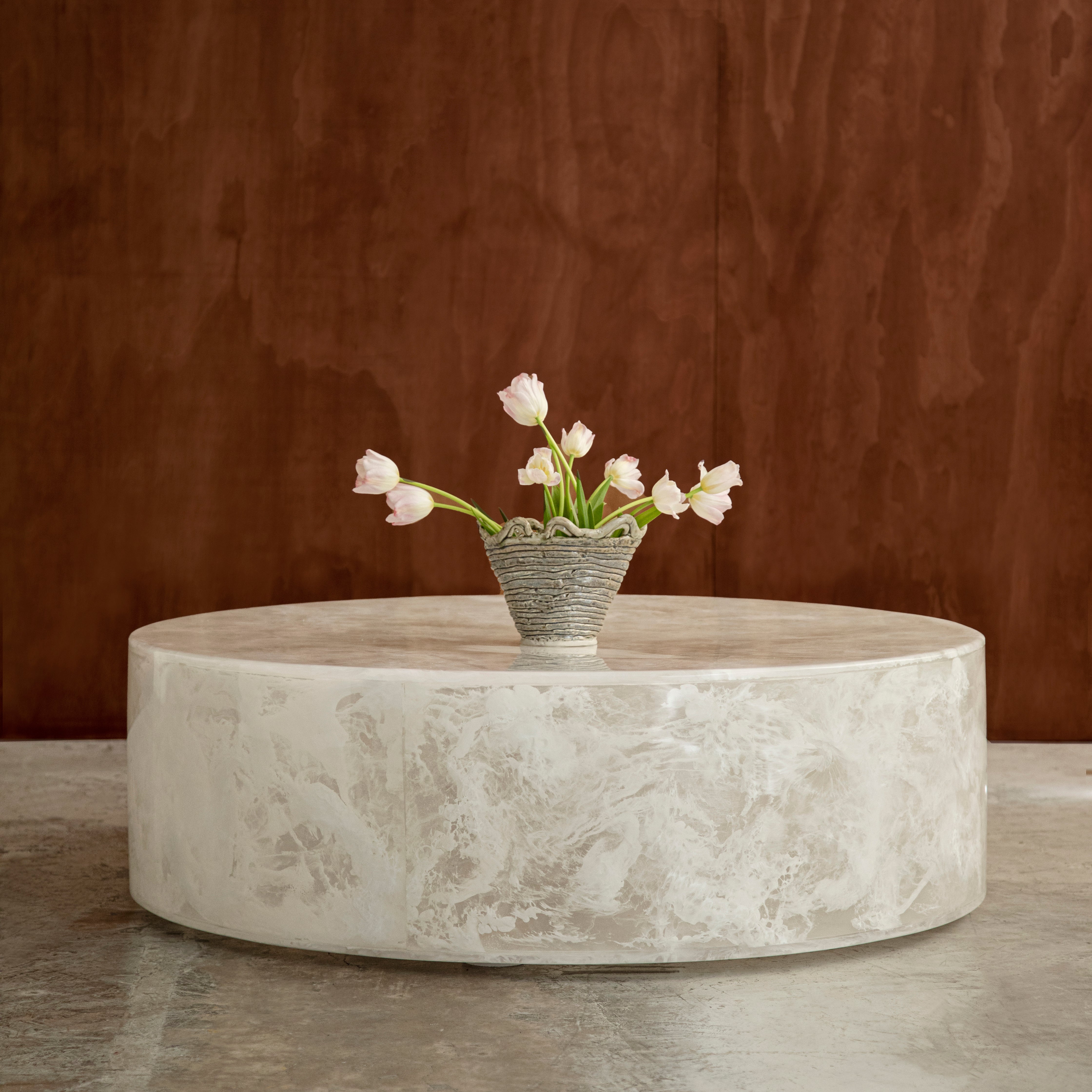 LONDRA RESIN COFFEE TABLE