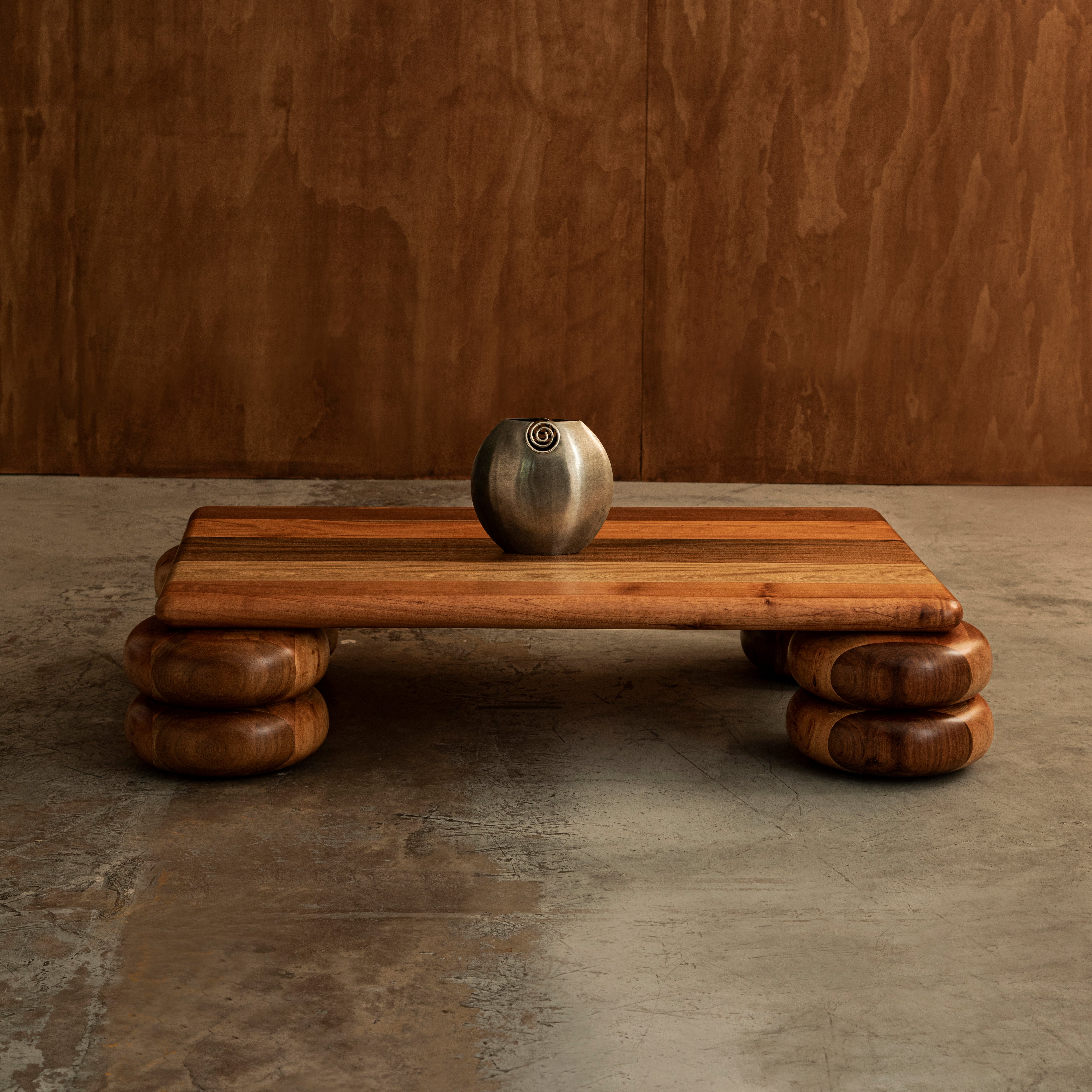 RECTANGULAR DONUT COFFEE TABLE